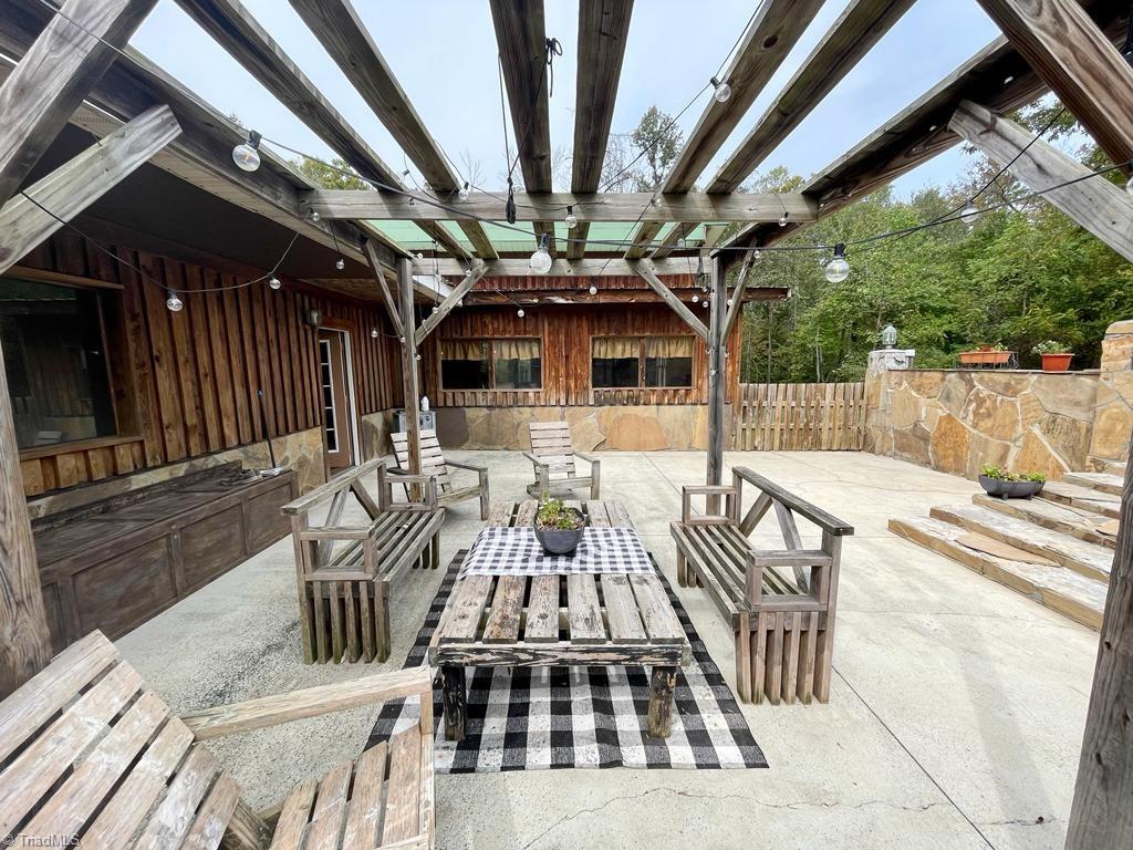 5258 Ferguson Road Liberty, NC 27298 - Photo 5 of 28