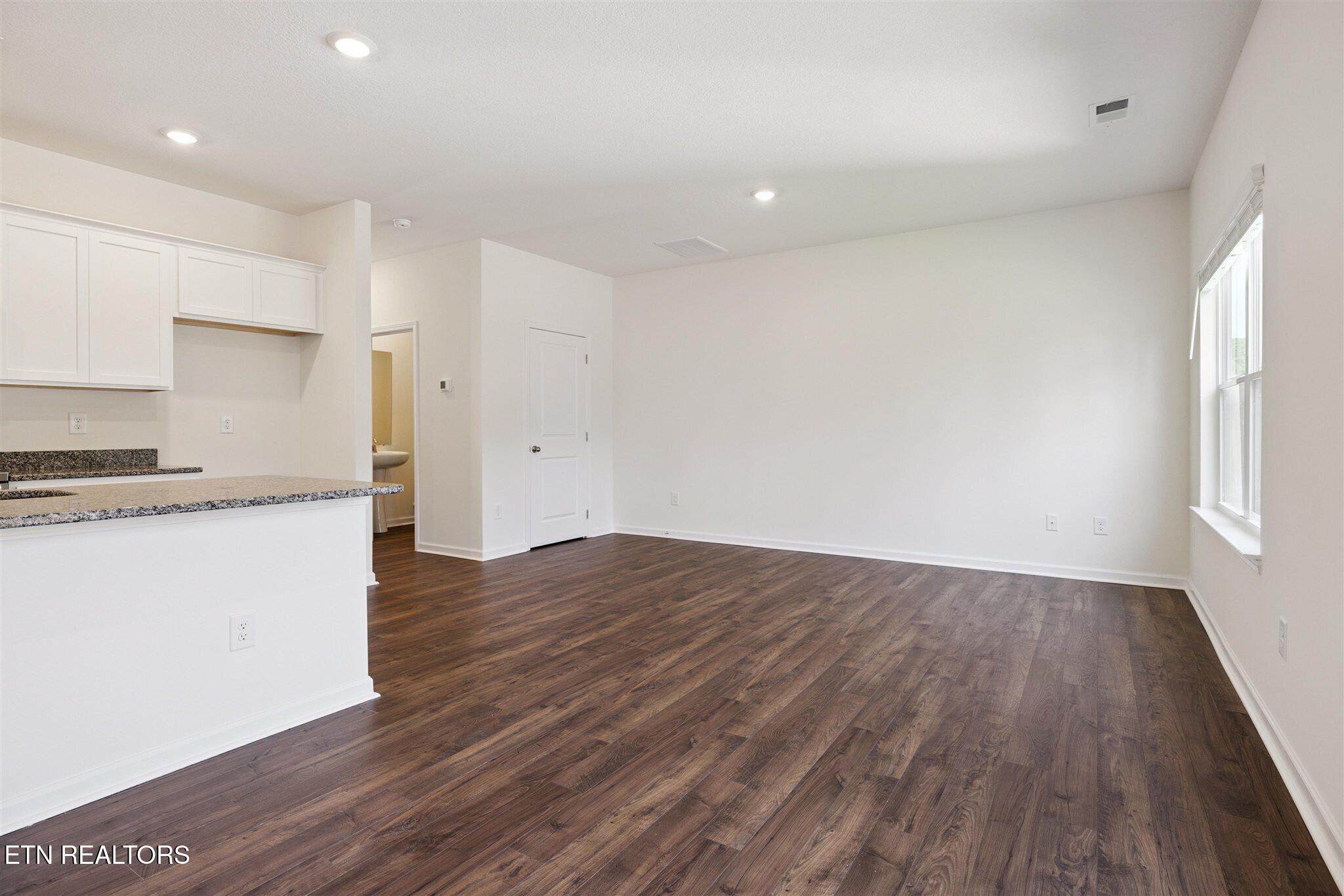 116 Jace Way Kodak, TN 37764 - Photo 6 of 21 046-116_6