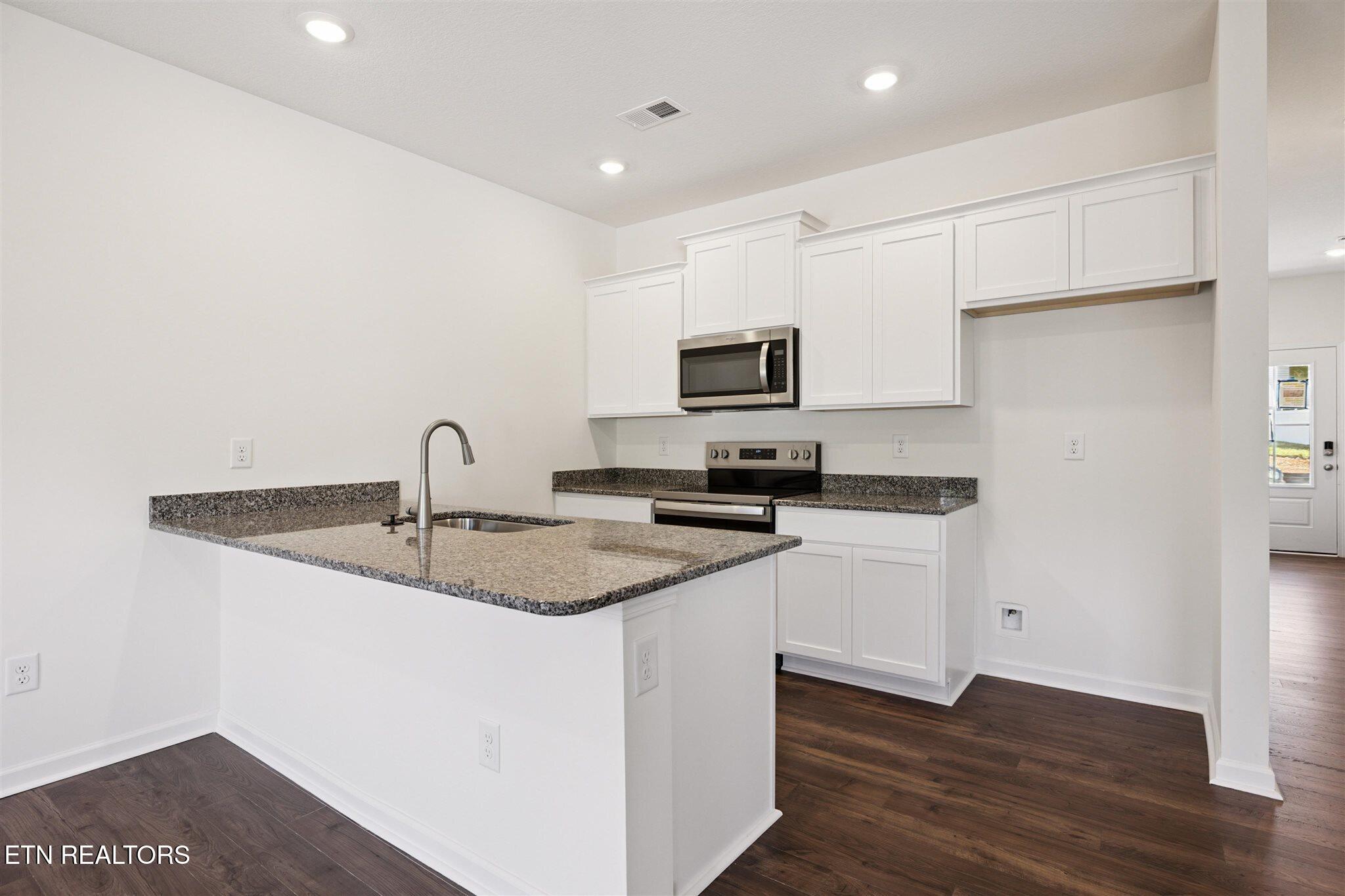 116 Jace Way Kodak, TN 37764 - Photo 7 of 21 047-116_7