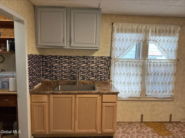 $219,900 | 1341 7th Avenue, Schenectady, NY 12303