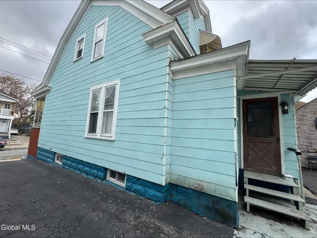 $219,900 | 1341 7th Avenue, Schenectady, NY 12303