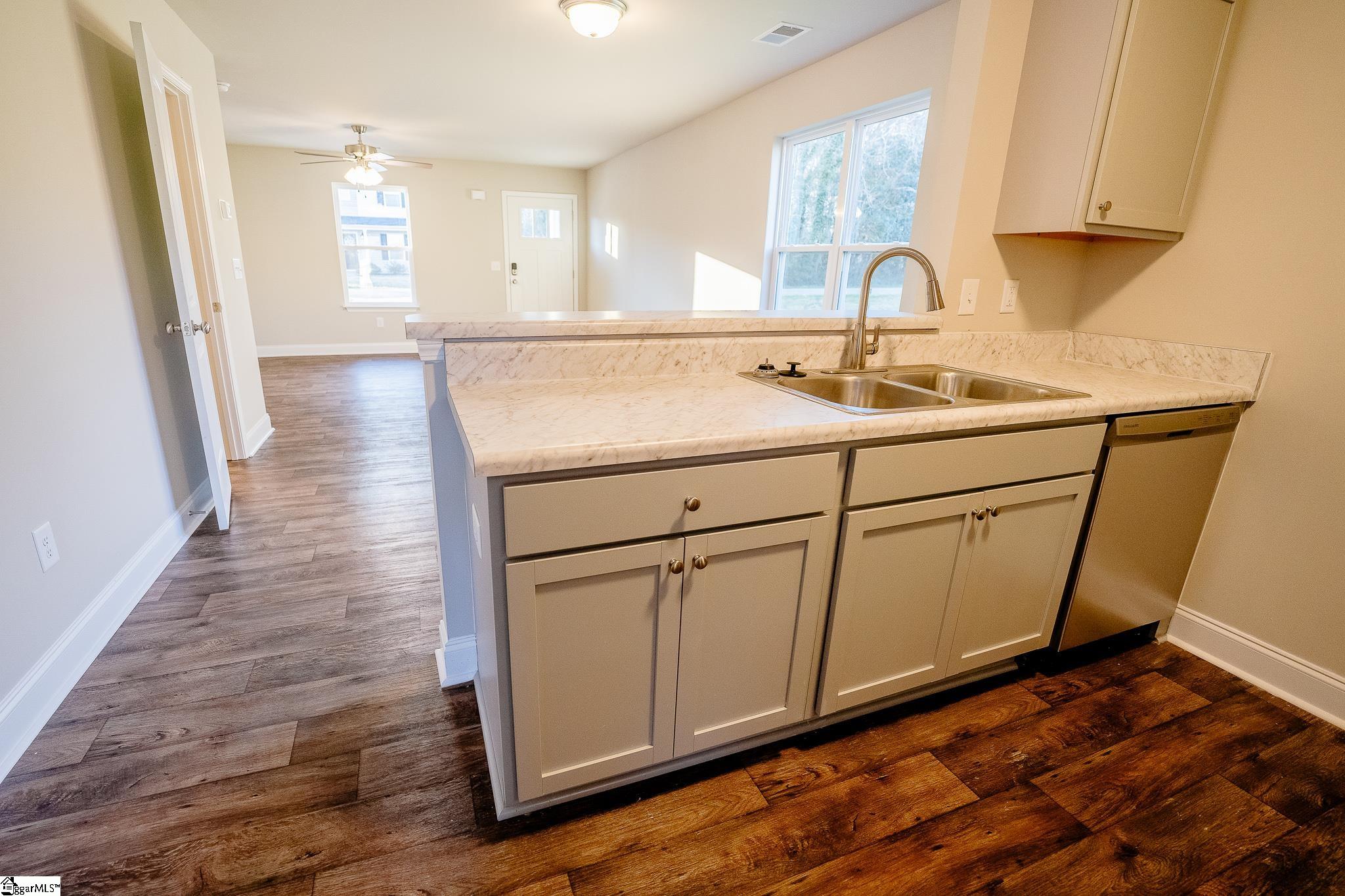 201 Cromer Road, Unit S A Anderson, SC 29624 - Photo 10 of 30 Gallery Image 10