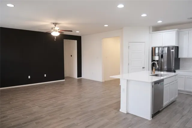 $2,100 | 11720 Reindeer Drive, Austin, TX 78754