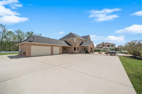 $1,200,000 | 32510 Tall Oaks Way, Magnolia, TX 77354