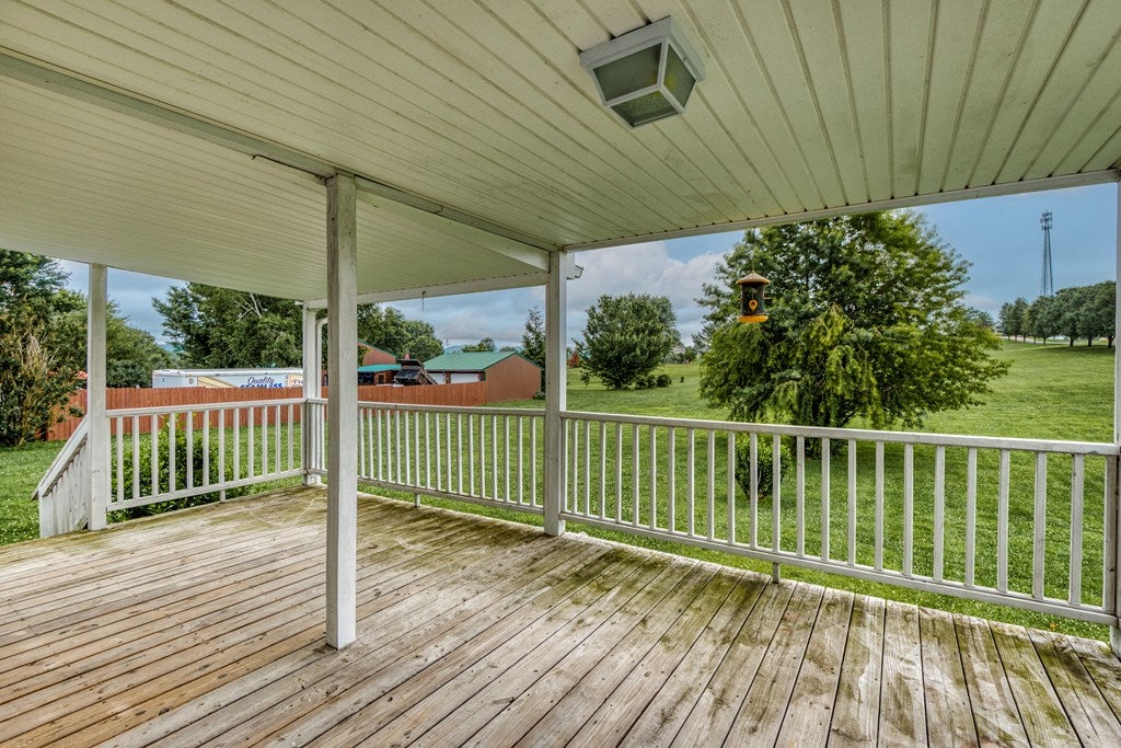 12397 Prices Bridge Road Glade Spring, VA 24340 - Photo 5 of 26 Gallery Image 5