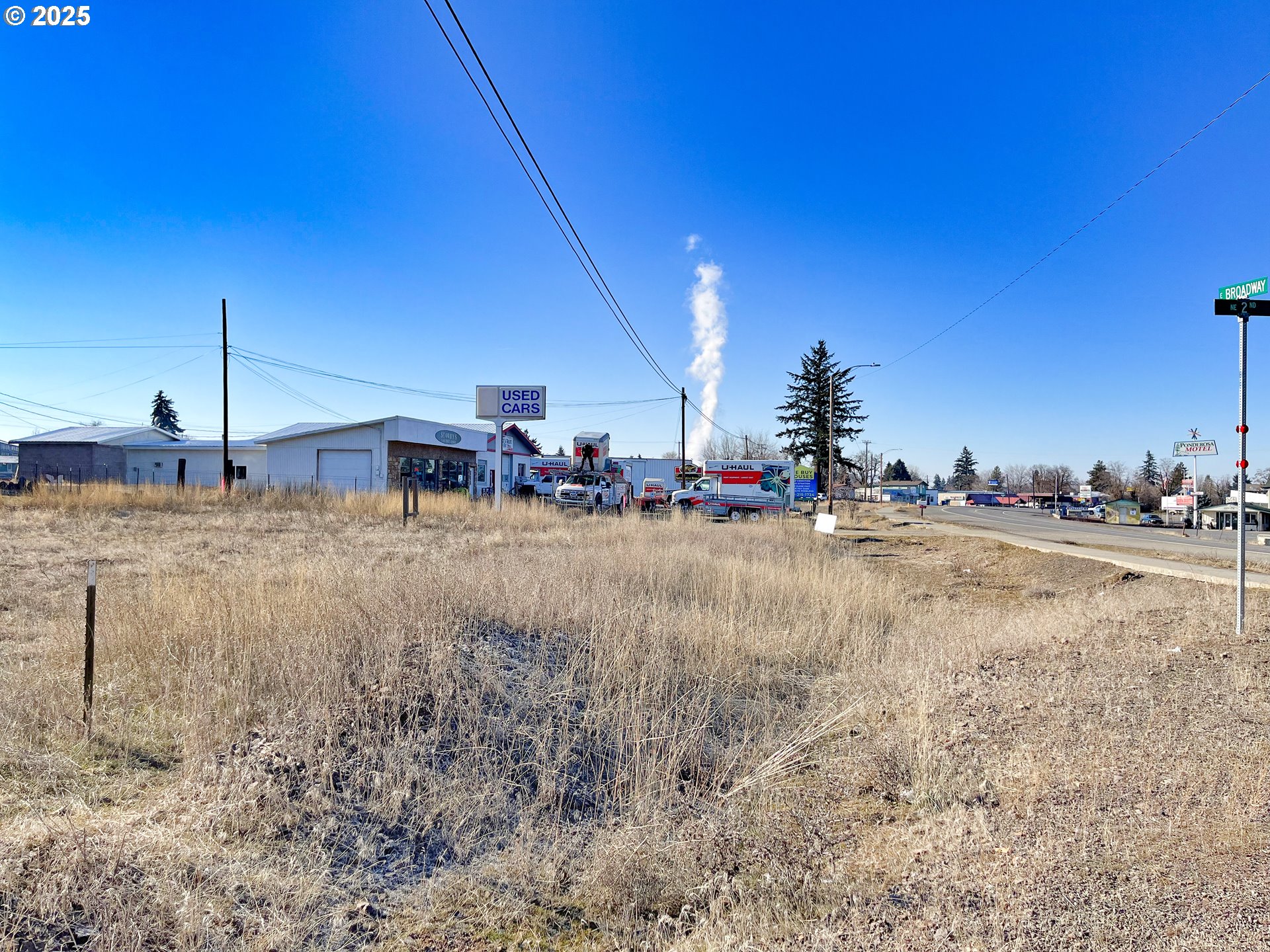 East Broadway Street Goldendale, WA 98620 - Photo 3 of 6 a view of street with large trees