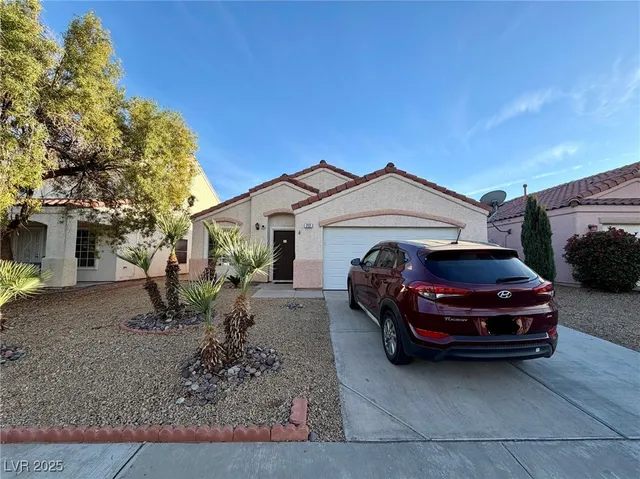 $425,000 | 717 Moonlight Mesa Drive, Henderson, NV 89011