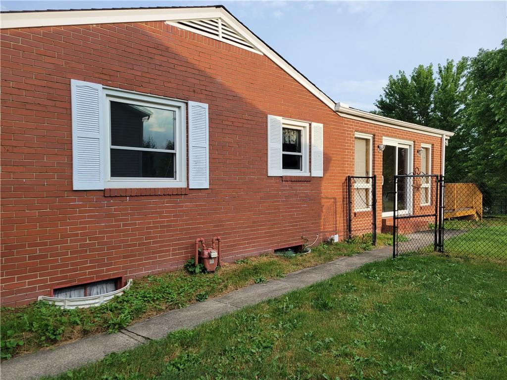20 Rolling Road Cranberry Township, PA 16066 - Photo 3 of 25 Gallery Image 3