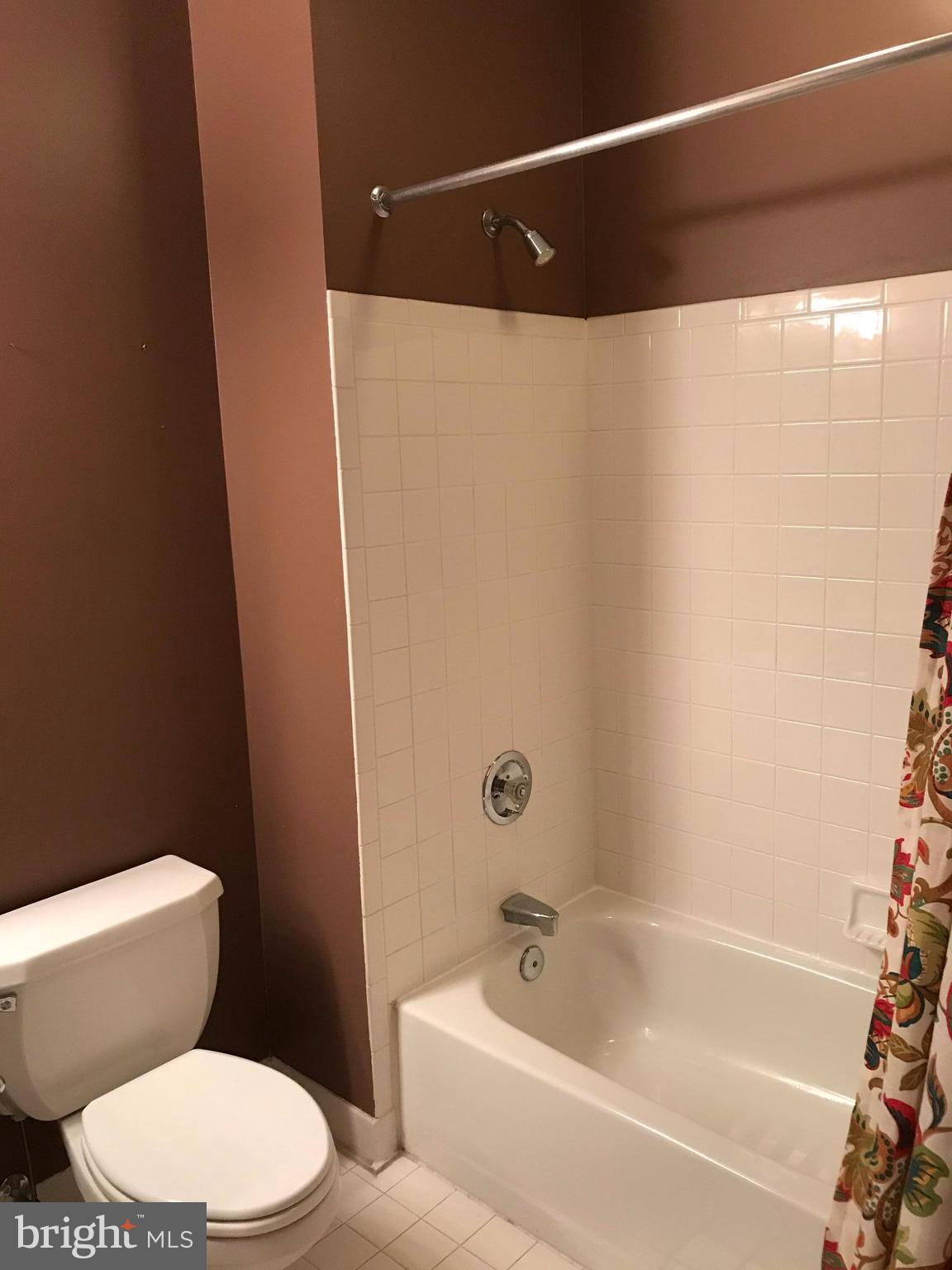 400 Kilree Road, Unit 302 Lutherville-Timonium, MD 21093 - Photo 10 of 26 Guest Bath