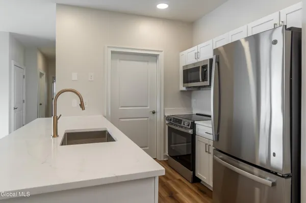 $2,567 | 60 Weibel Avenue, Unit 1EL102, Saratoga Springs, NY 12866