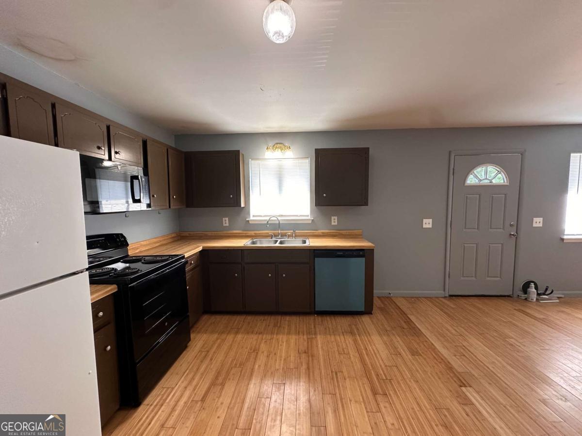 107 Sea Parc Street, Unit C Kingsland, GA 31548 - Photo 3 of 12