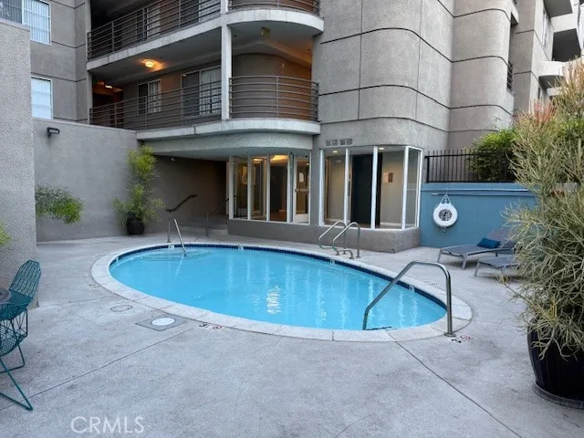 $379,888 | 345 South Alexandria Avenue, Los Angeles, CA 90020