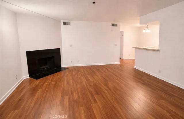 $379,888 | 345 South Alexandria Avenue, Los Angeles, CA 90020