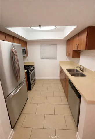 $379,888 | 345 South Alexandria Avenue, Los Angeles, CA 90020