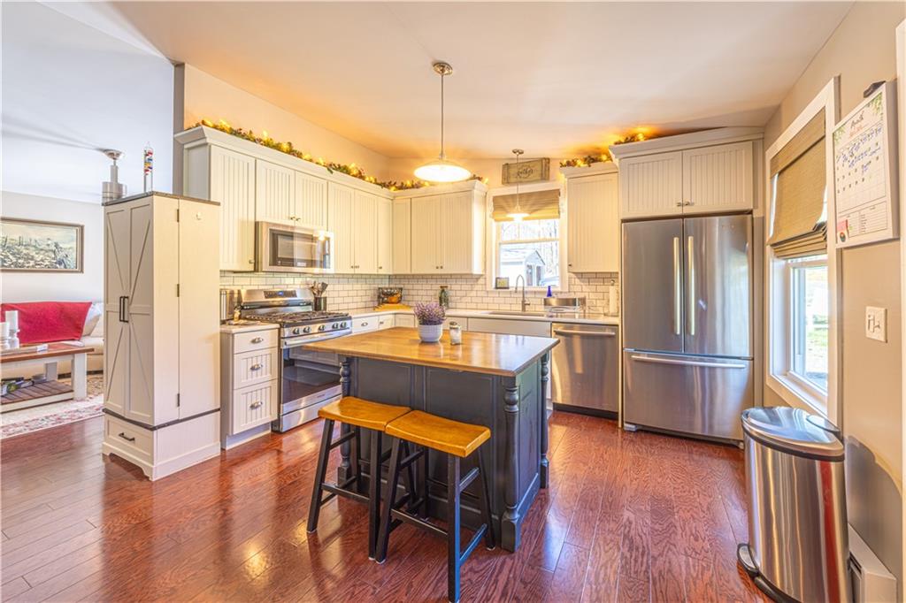 341 Taylor Road Confluence, PA 15424 - Photo 3 of 32