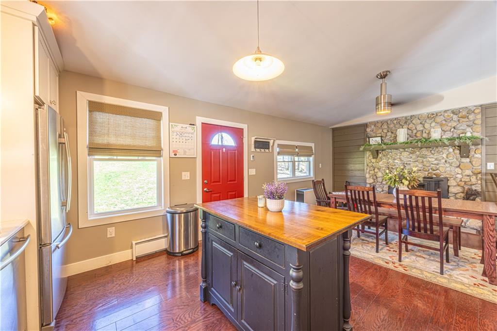 341 Taylor Road Confluence, PA 15424 - Photo 5 of 32