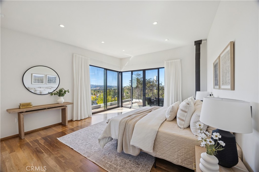 1652 Encino Court San Luis Obispo, CA 93401 - Photo 29 of 45 Primary Suite