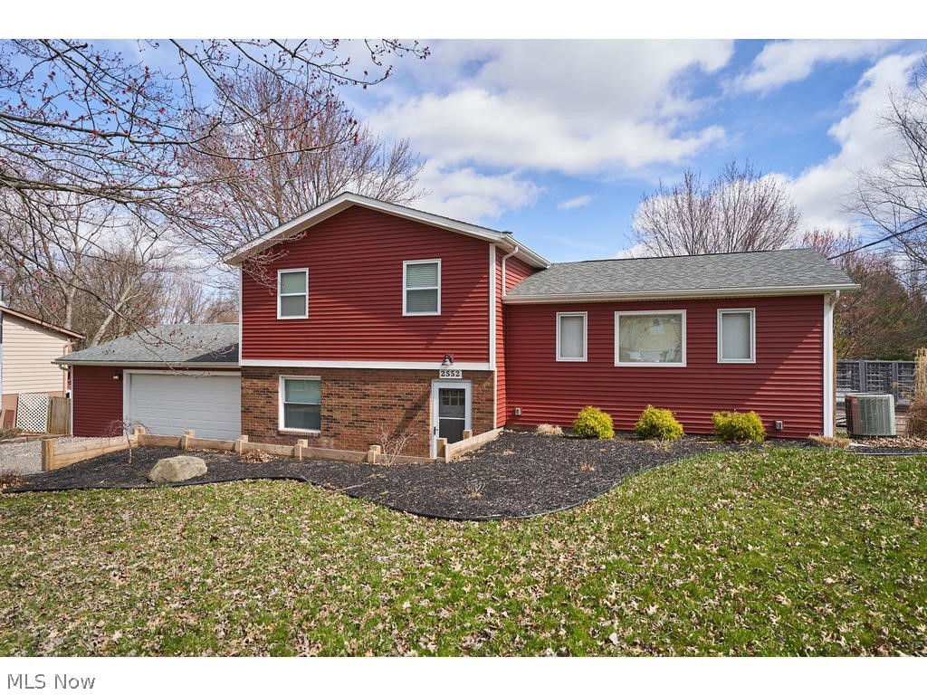 2552 Ranfield Road Mogadore, OH 44260 - Photo 2 of 22