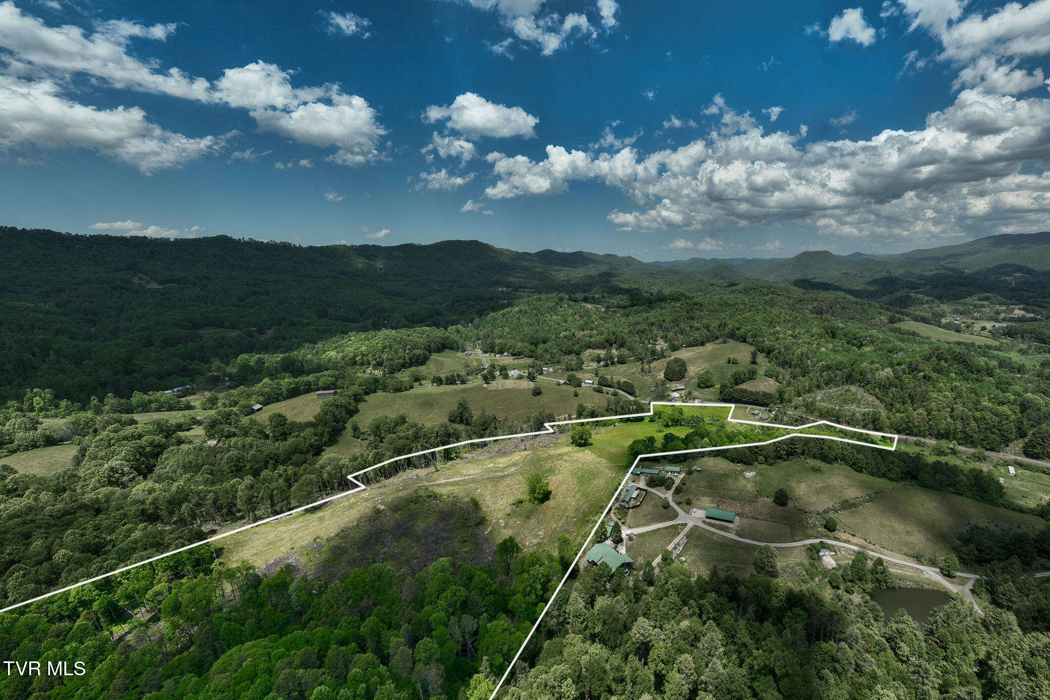 2 Rd Mountain Mountain City, TN 37683 - Photo 3 of 37 TBD Shingletown Rd (3 of 26)