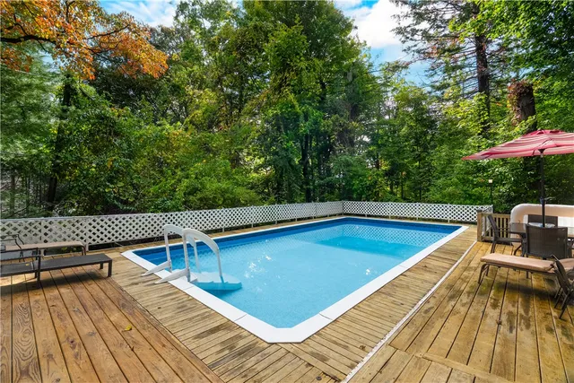 $750,000 | 1189 Plainfield Street, Johnston, RI 02919