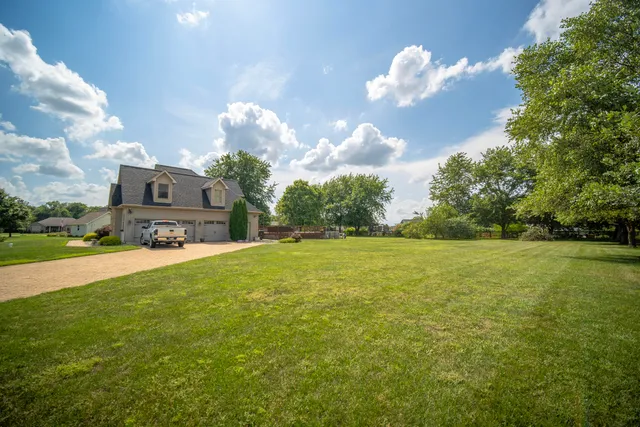 $559,900 | 13376 Hawthorn Court, Demotte, IN 46310