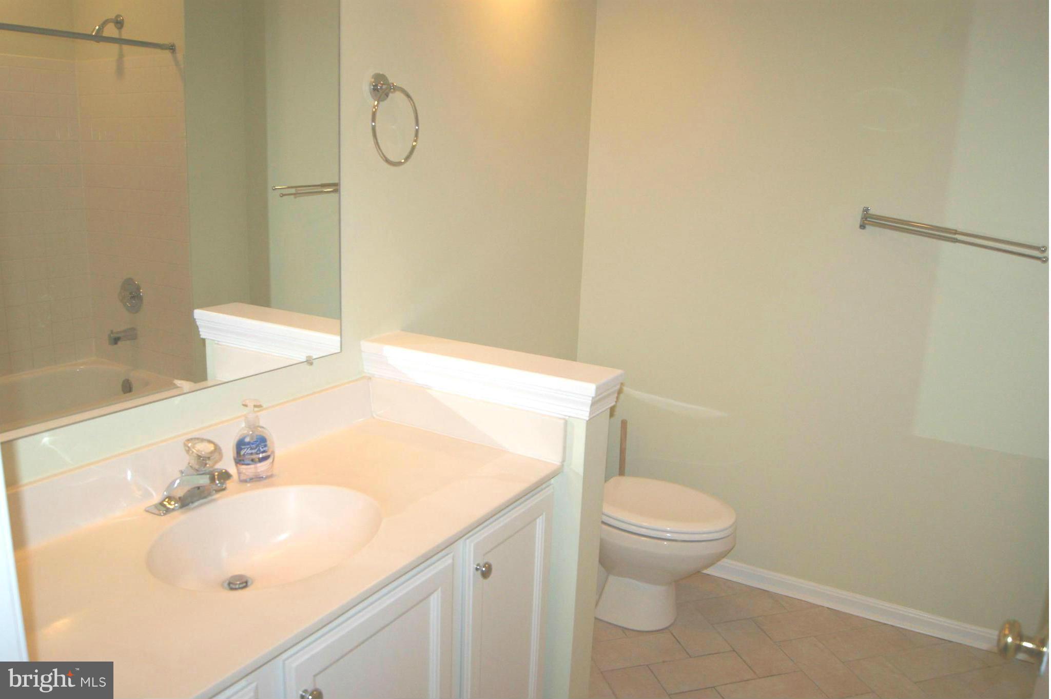 11616 Springhouse Place Reston, VA 20194 - Photo 18 of 26 Bath