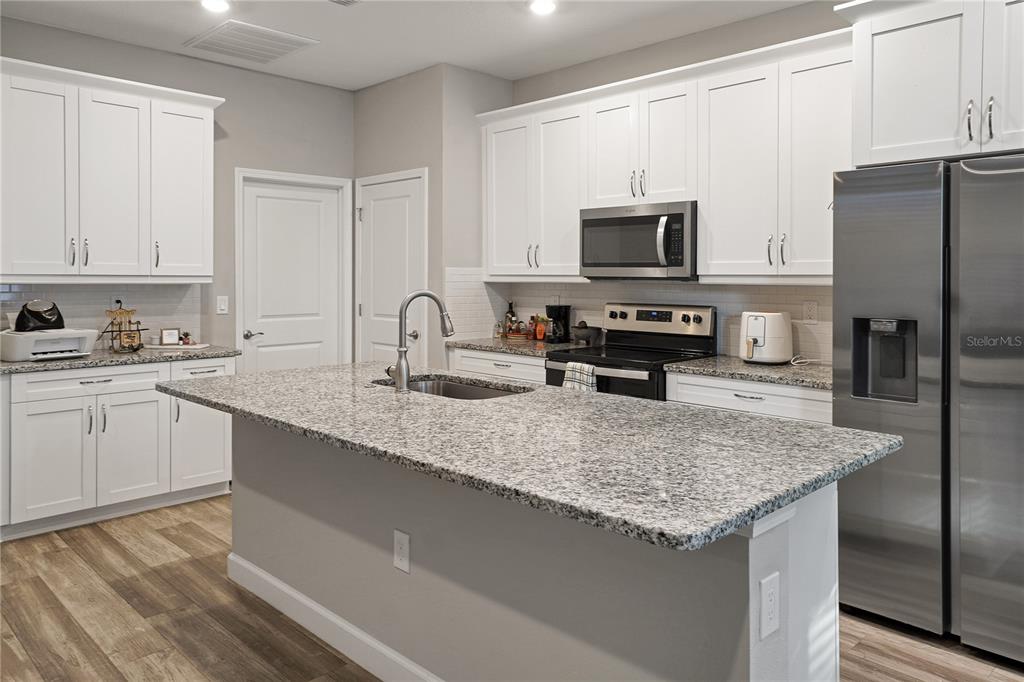 4708 Dail Road Lakeland, FL 33813 - Photo 6 of 29