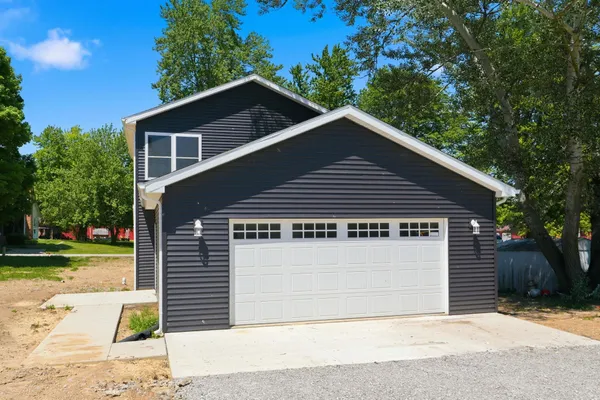 $279,900 | 206 West Lincoln Street, Ashley, IN 46705