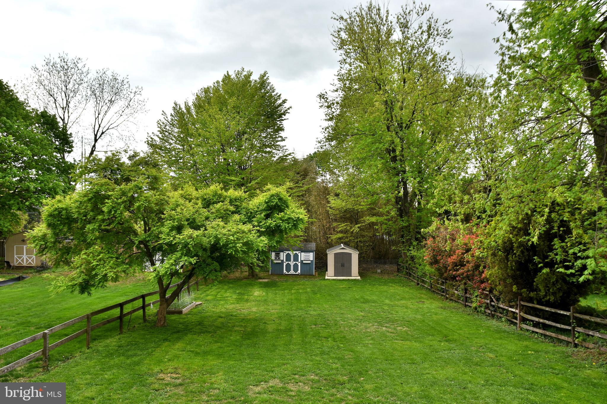 901 Old Lancaster Road Berwyn, PA 19312 - Photo 12 of 37 Yard
