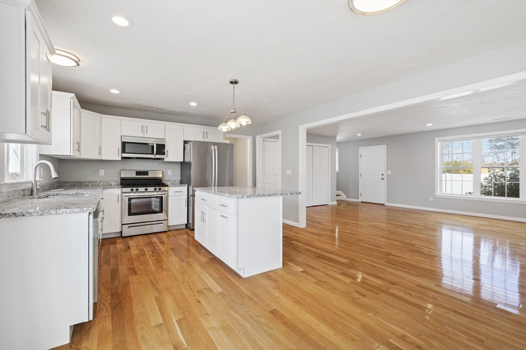 11 Mendon Road, Unit B Attleboro, MA 02703 - Photo 11 of 32 Gallery Image 11