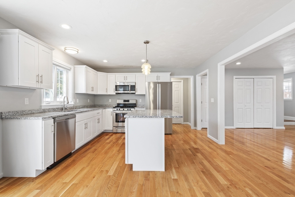 11 Mendon Road, Unit B Attleboro, MA 02703 - Photo 10 of 32 Gallery Image 10