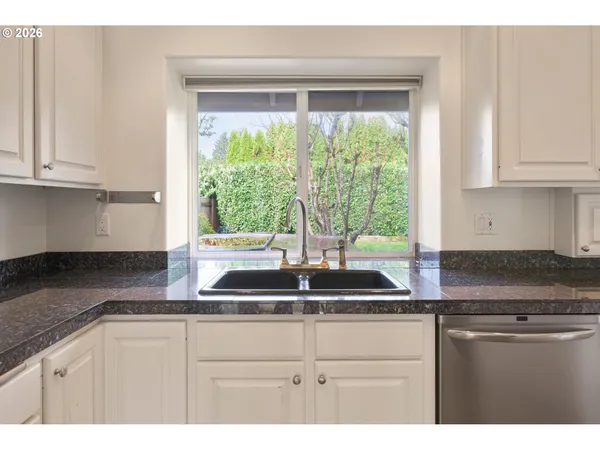 $539,000 | 1630 Ridgley Boulevard, Eugene, OR 97401