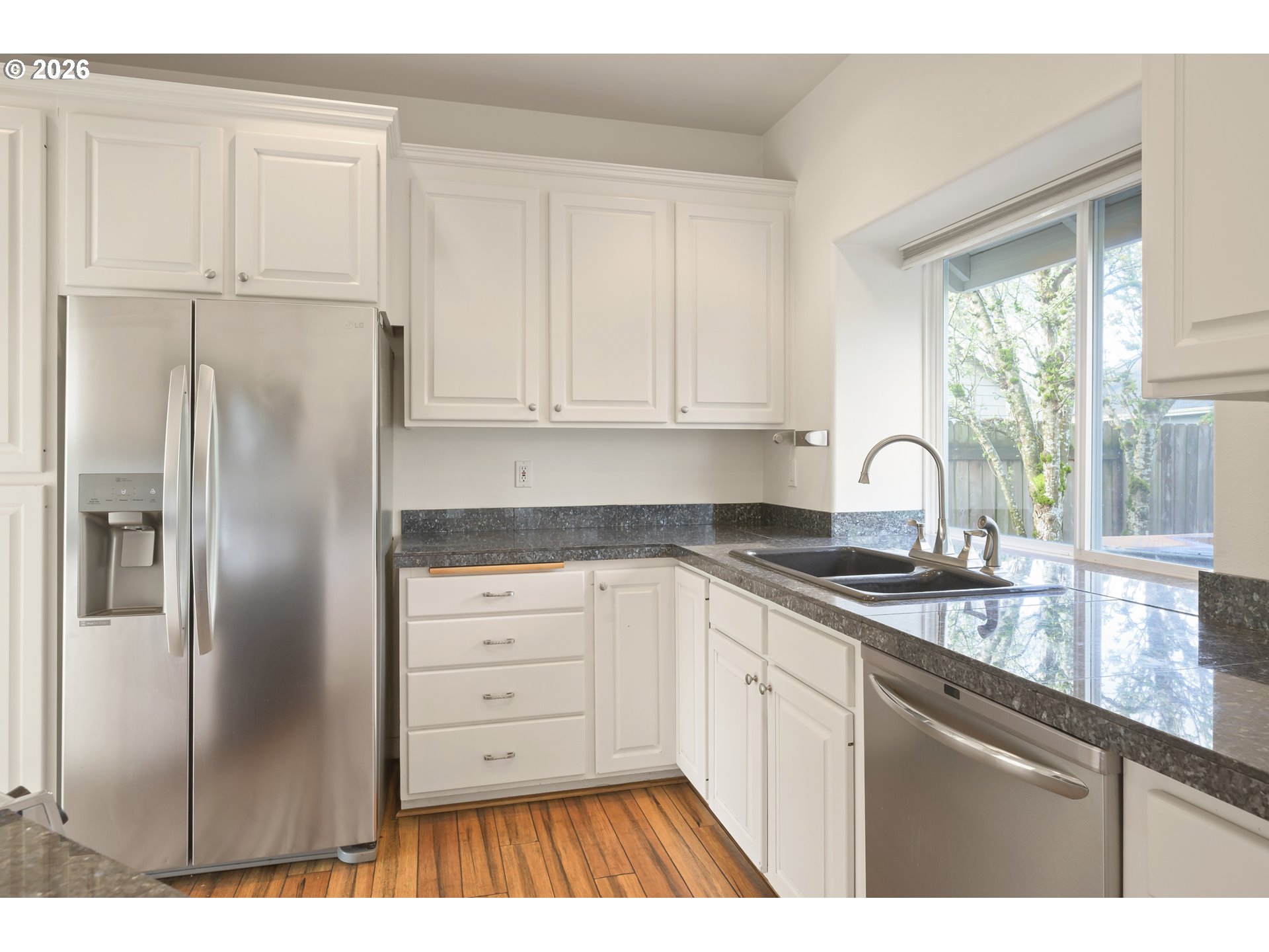 1630 Ridgley Boulevard Eugene, OR 97401 - Photo 13 of 48