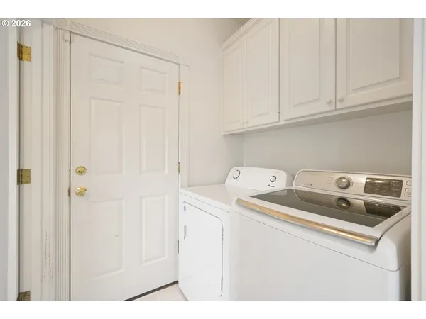 $539,000 | 1630 Ridgley Boulevard, Eugene, OR 97401