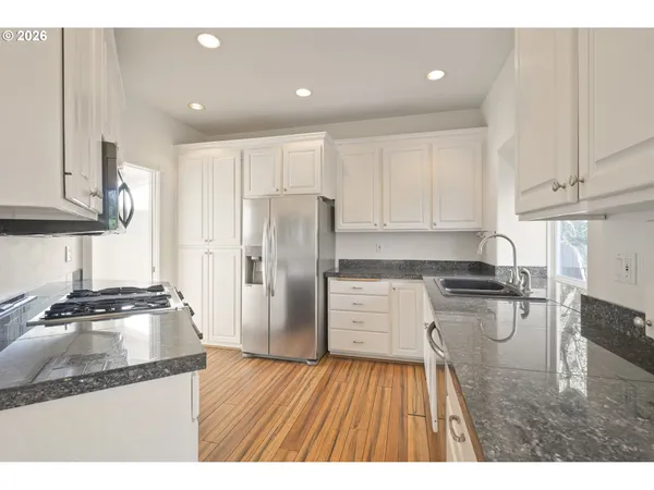 $539,000 | 1630 Ridgley Boulevard, Eugene, OR 97401