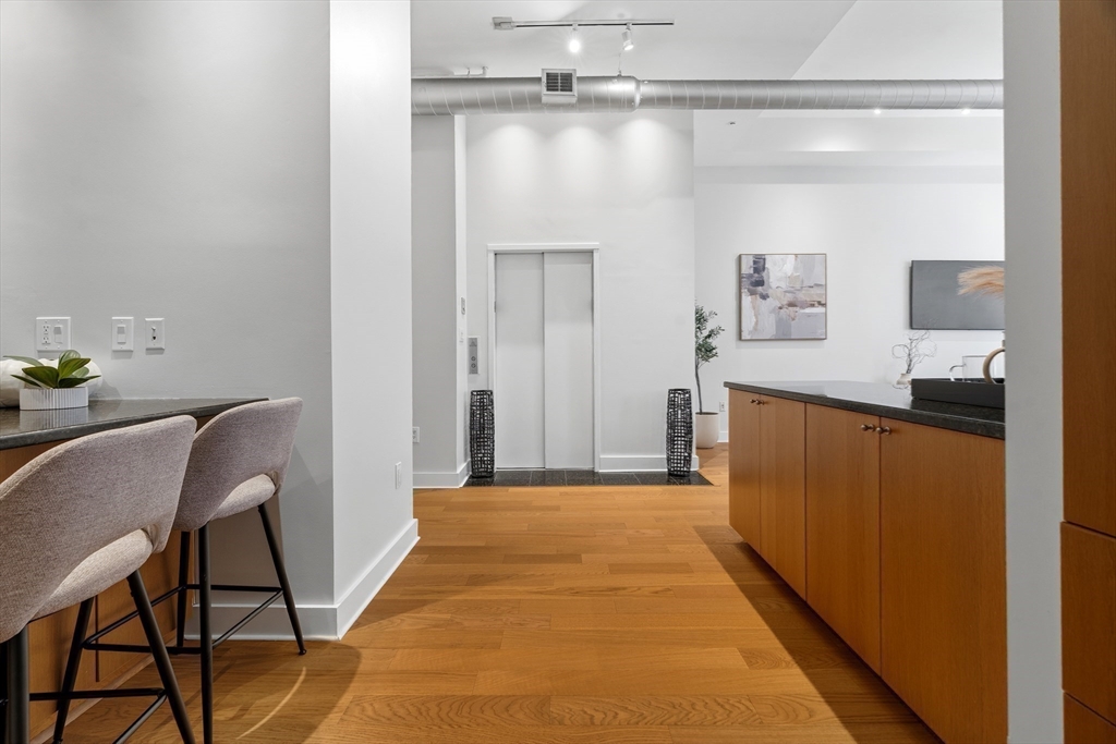 43-45 Winter Street, Unit 2 Boston, MA 02108 - Photo 19 of 33