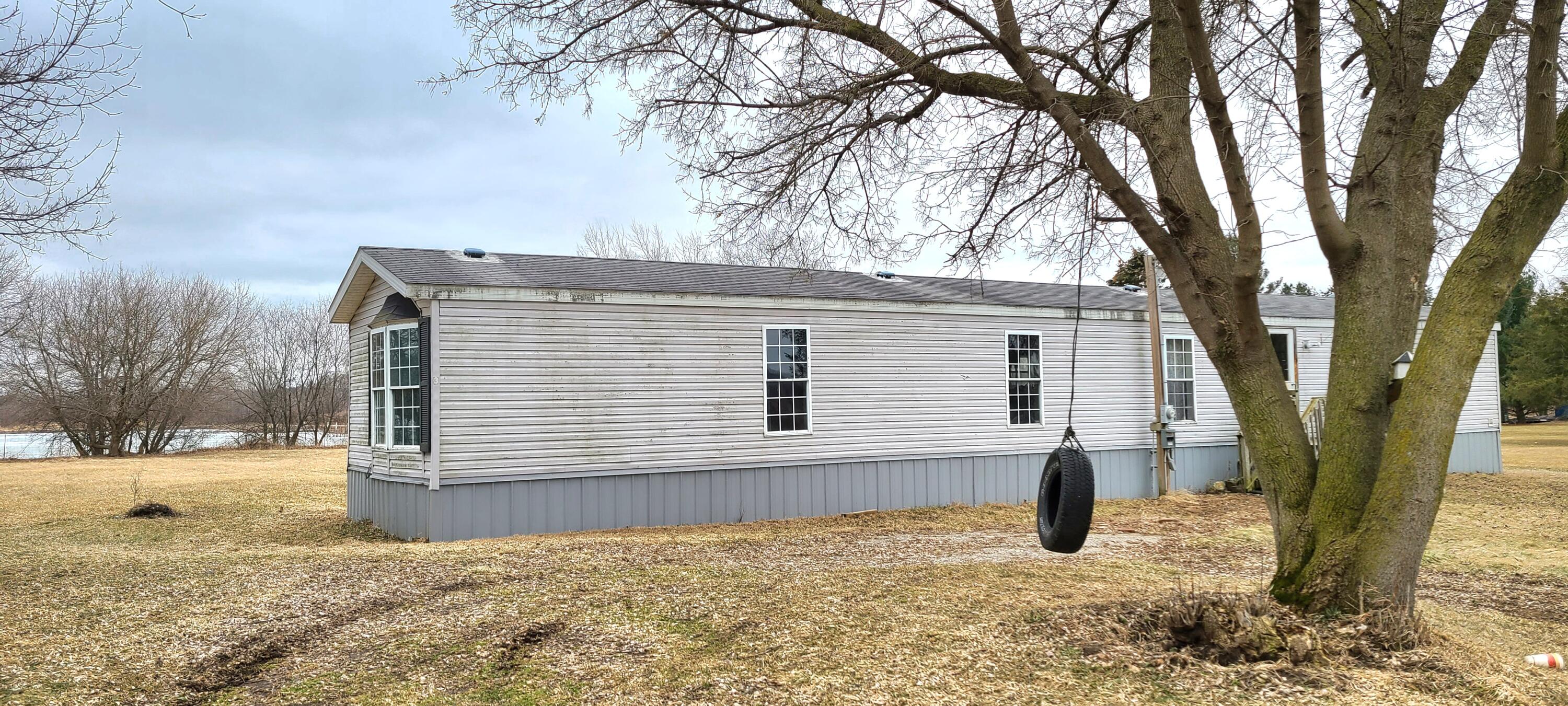 2694 Omara Road Muir, MI 48860 - Photo 1 of 31 Front of home
