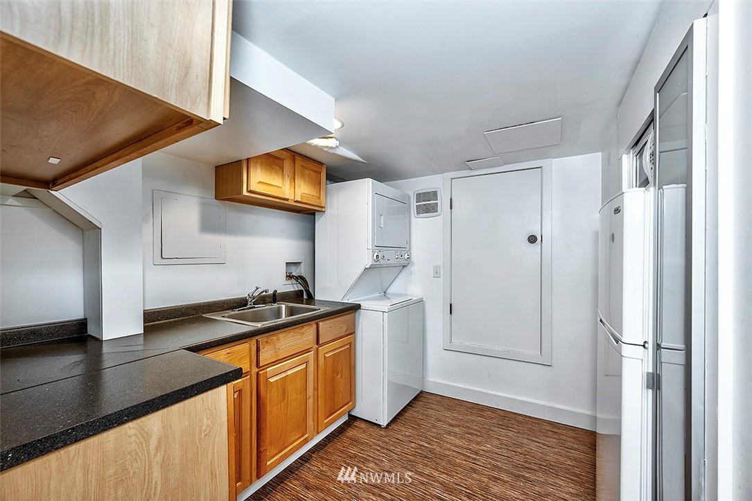 165 Northwest 73rd Street Seattle, WA 98117 - Photo 6 of 16