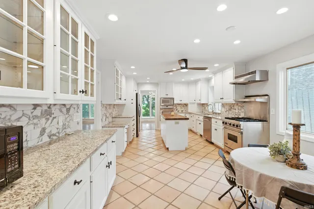 $414,900 | 6719 West Canal Pointe Lane, Fort Wayne, IN 46804