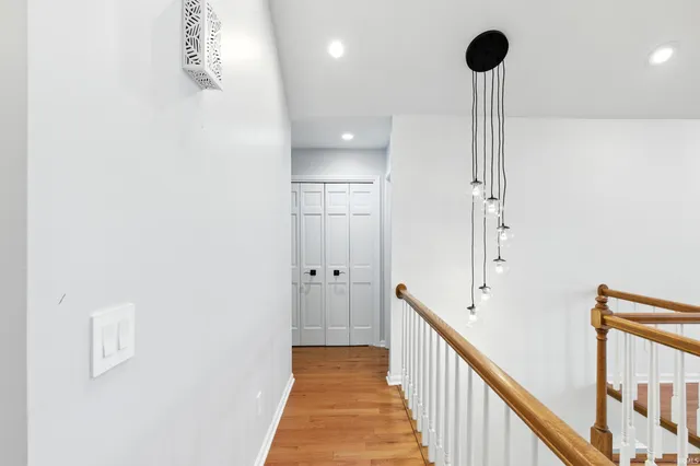 $414,900 | 6719 West Canal Pointe Lane, Fort Wayne, IN 46804