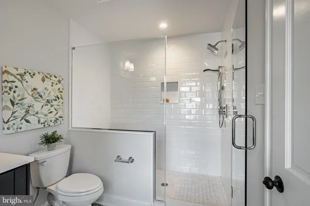 $3,325,000 | 407 Oakwynne Drive, Wynnewood, PA 19096