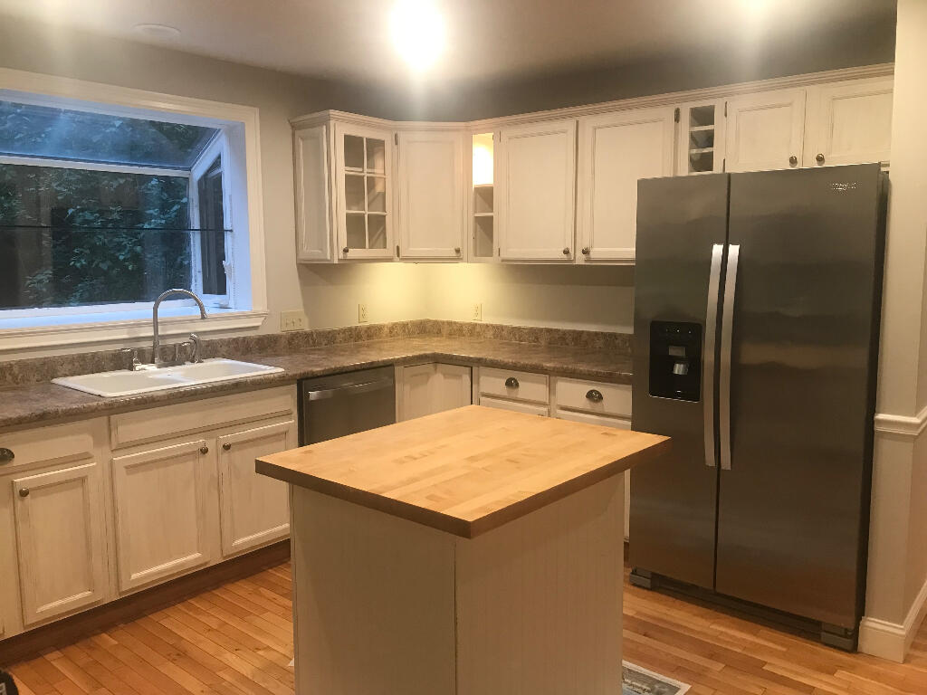9 Glover Street Brunswick, ME 04011 - Photo 2 of 5 01