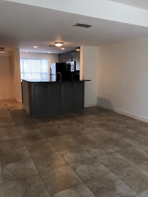 1072 Jeffery Street Boca Raton, FL 33487 - Photo 22 of 38 a view of kitchen