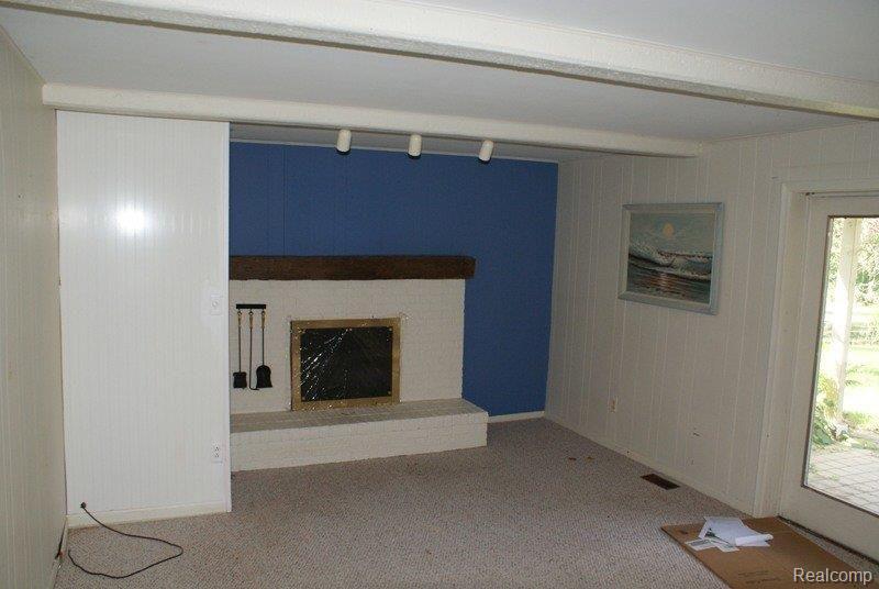 12317 White Lake Road Fenton, MI 48430 - Photo 8 of 15 8