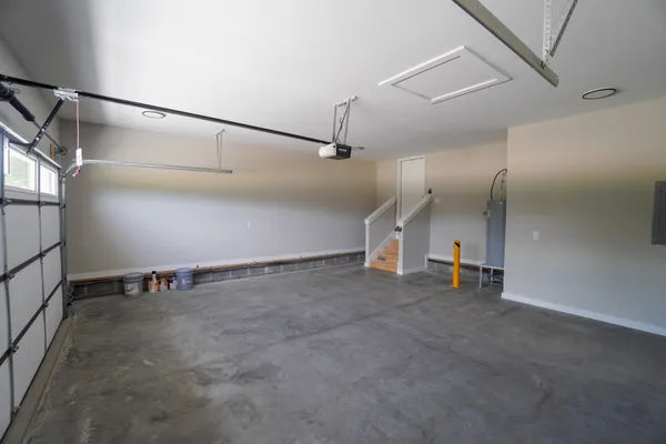 a view of a garage