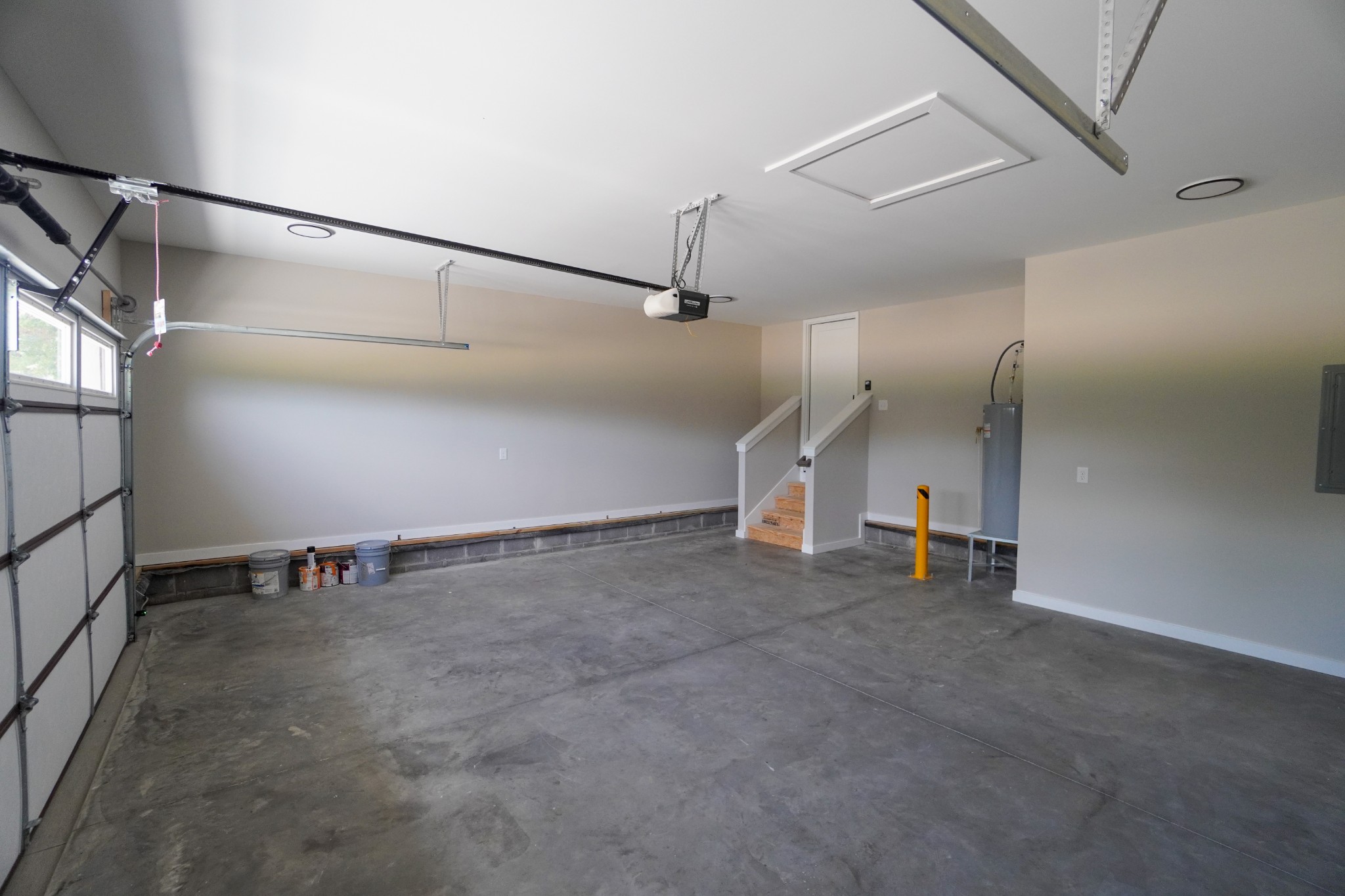 3001 Wixtown Road Westmoreland, TN 37186 - Photo 13 of 30 an empty room with windows