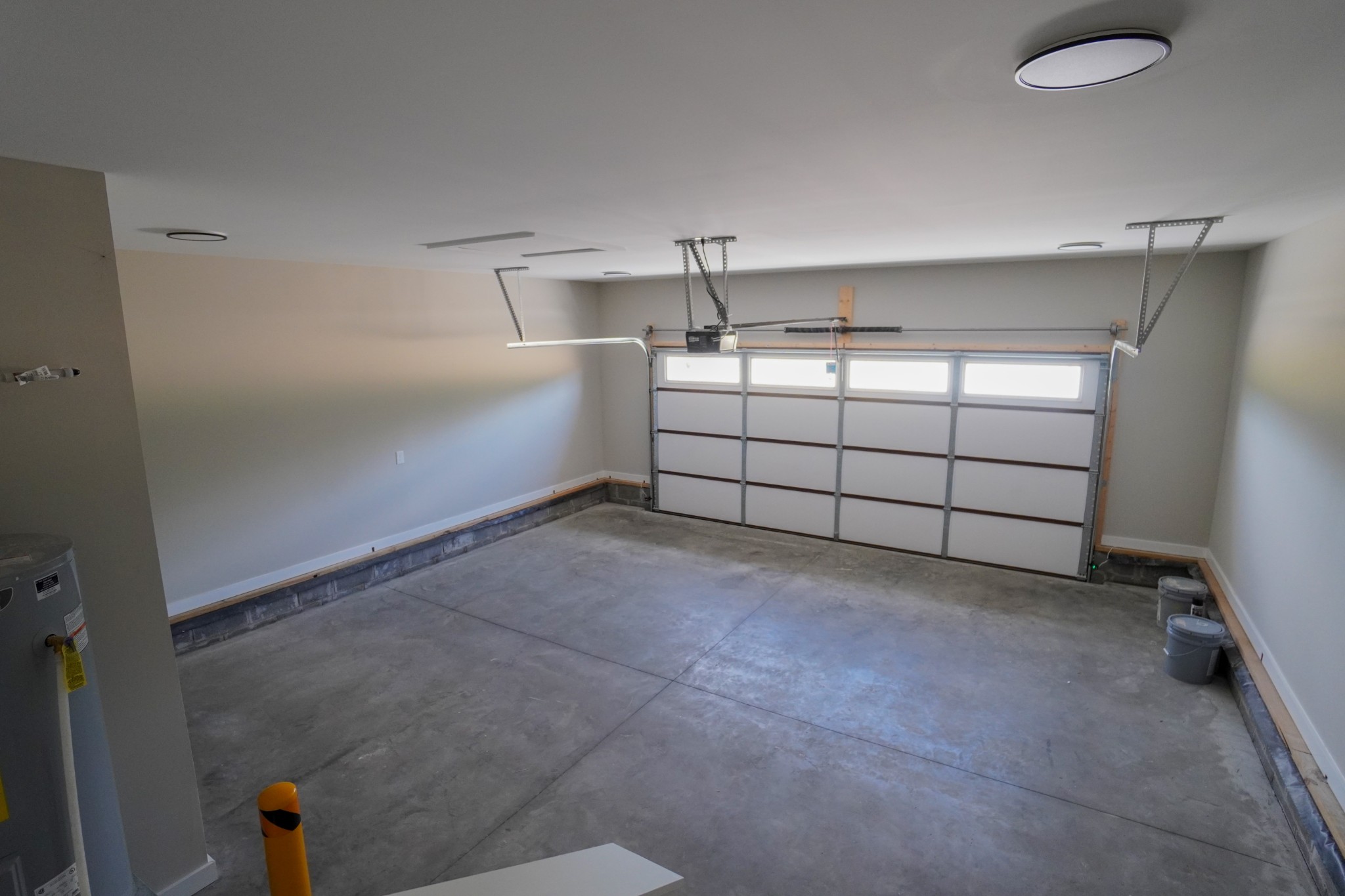 3001 Wixtown Road Westmoreland, TN 37186 - Photo 14 of 30 a view of a garage