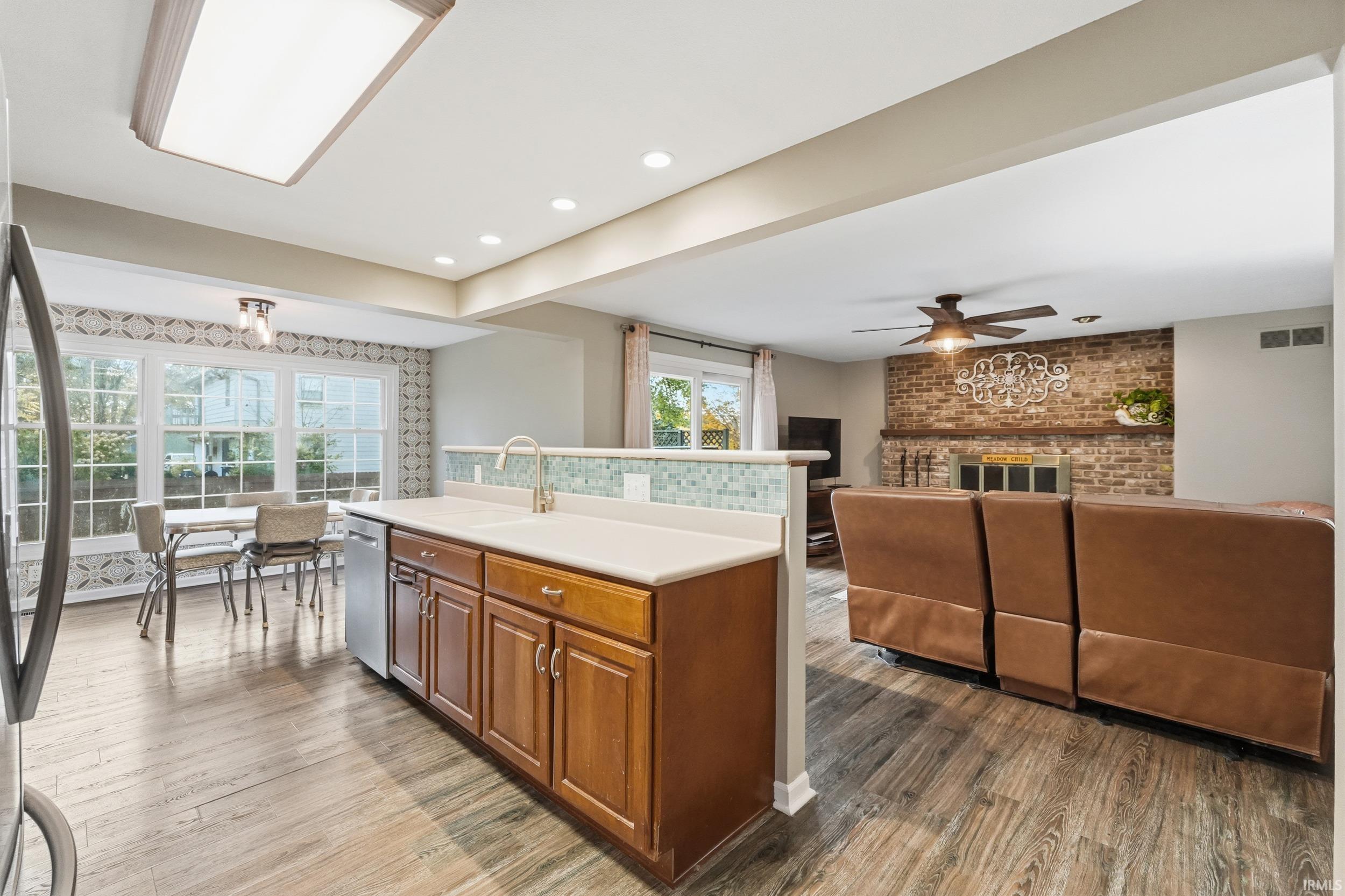 1310 Traders Crossing Fort Wayne, IN 46845 - Photo 3 of 36