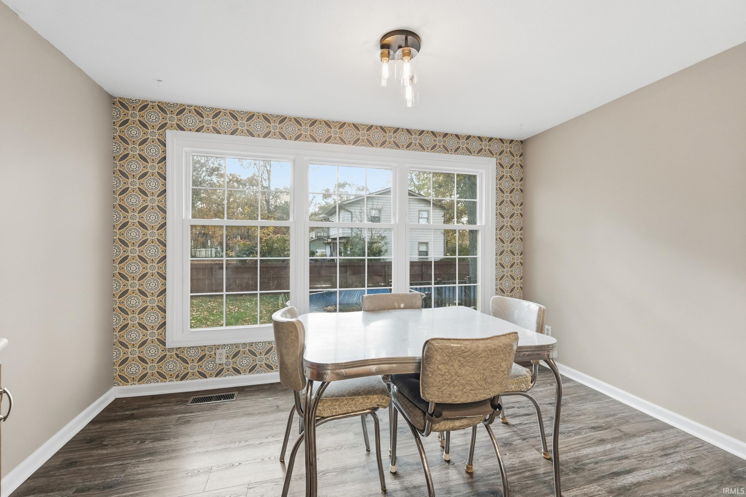 1310 Traders Crossing Fort Wayne, IN 46845 - Photo 8 of 36