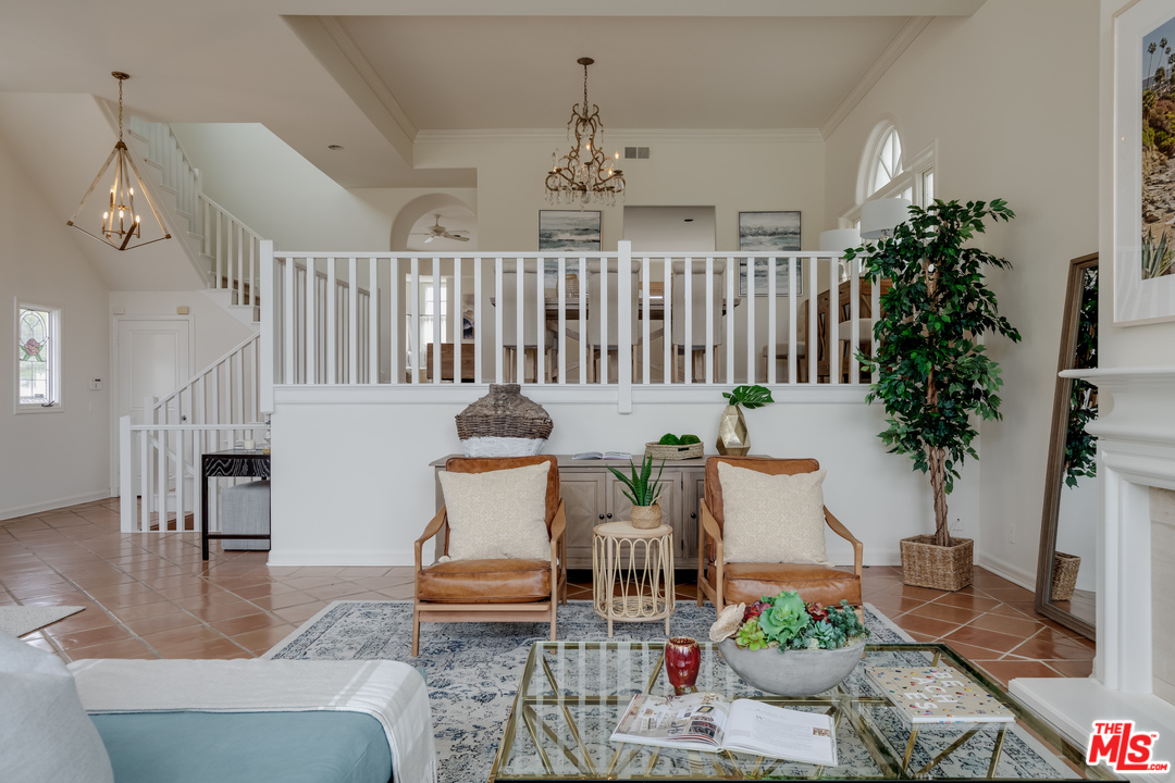 137 Roma Court Marina del Rey, CA 90292 - Photo 11 of 47
